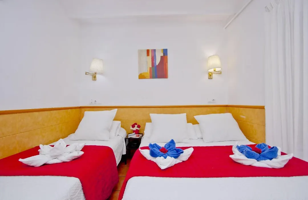 Barcelona City Rooms Hostal-1