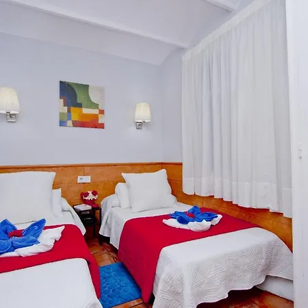 Barcelona City Rooms Hostal-2